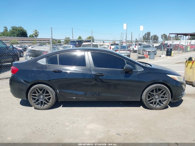 1G1BC5SM8H7185407 Chevrolet Cruze Ls Auto