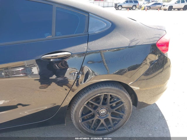 1G1BC5SM8H7185407 Chevrolet Cruze Ls Auto
