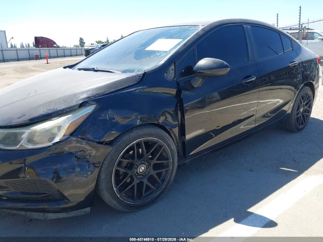 1G1BC5SM8H7185407 Chevrolet Cruze Ls Auto