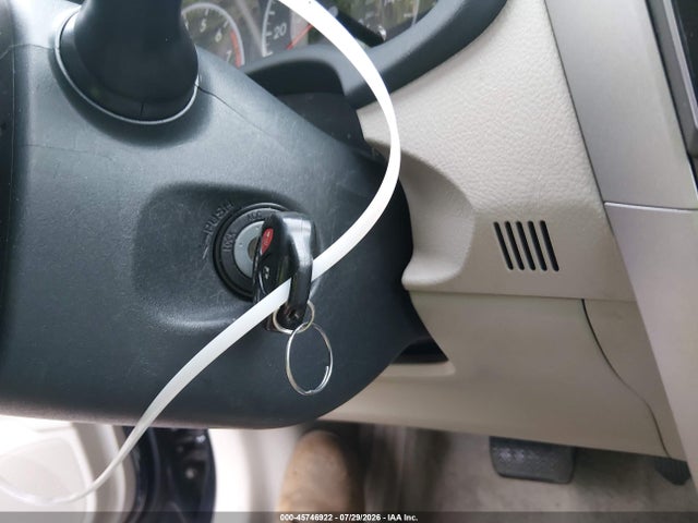 45746922 :رقم المزاد ، 2T1BU4EE9BC714131 vin ، 2011 Toyota Corolla Le مزاد بيع