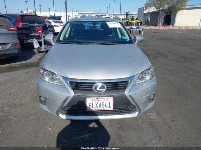 Lexus CT 200H 2016 JTHKD5BH0G2279590 Image 13