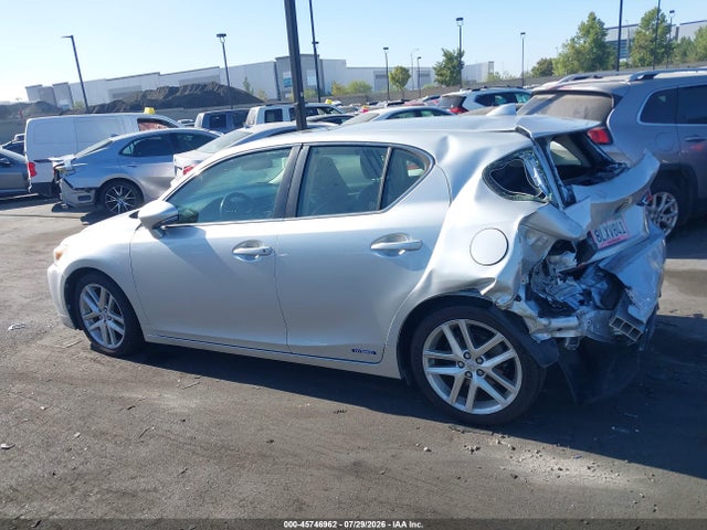 Lexus CT 200H 2016 JTHKD5BH0G2279590 Image 15