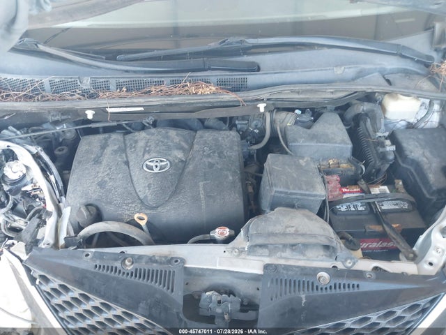 5TDXZ3DC0HS859365 Toyota Sienna Se 8 Passenger