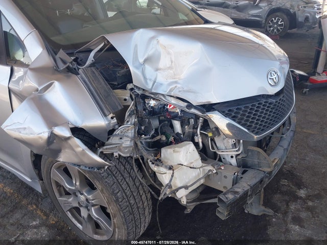 5TDXZ3DC0HS859365 Toyota Sienna Se 8 Passenger