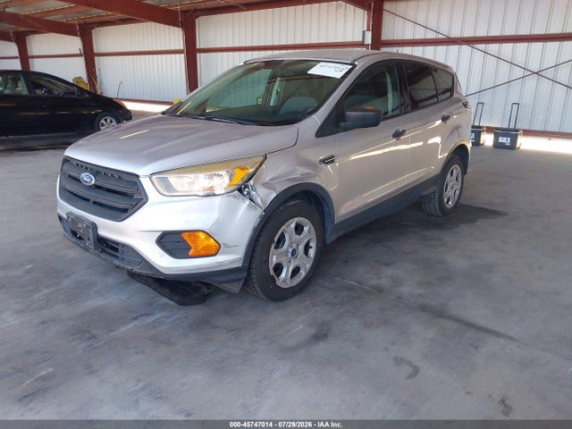 Ford ESCAPE S 2017 1FMCU0F7XHUE55170 Image 2