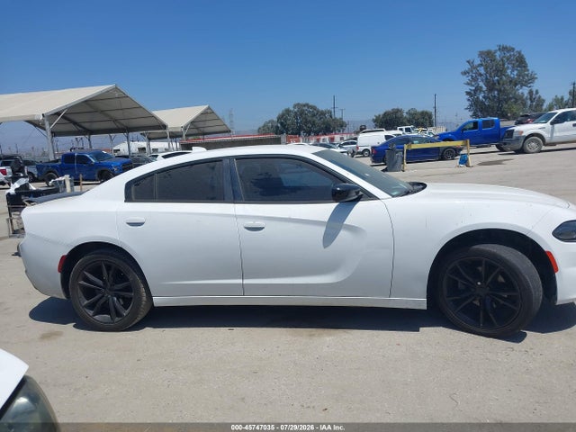 2016 Dodge Charger Sxt მანქანა იყიდება აუქციონზე, vin: 2C3CDXHG2GH302721, აუქციონის ნომერი: 45747035
