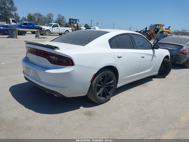 2016 Dodge Charger Sxt მანქანა იყიდება აუქციონზე, vin: 2C3CDXHG2GH302721, აუქციონის ნომერი: 45747035