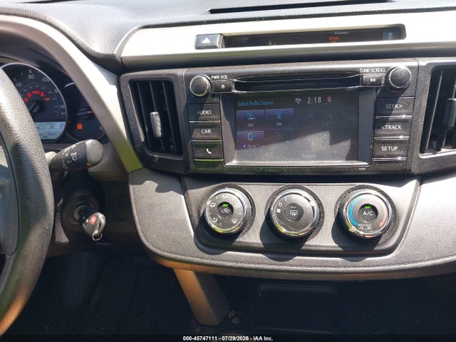 2T3ZFREVXGW306871 Toyota RAV4 LE