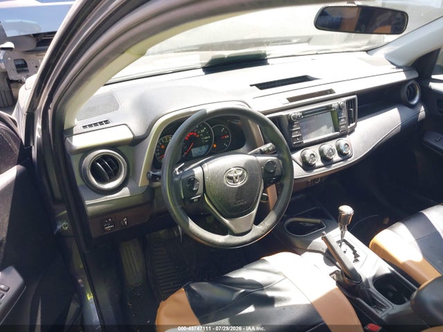 2T3ZFREVXGW306871 Toyota RAV4 LE