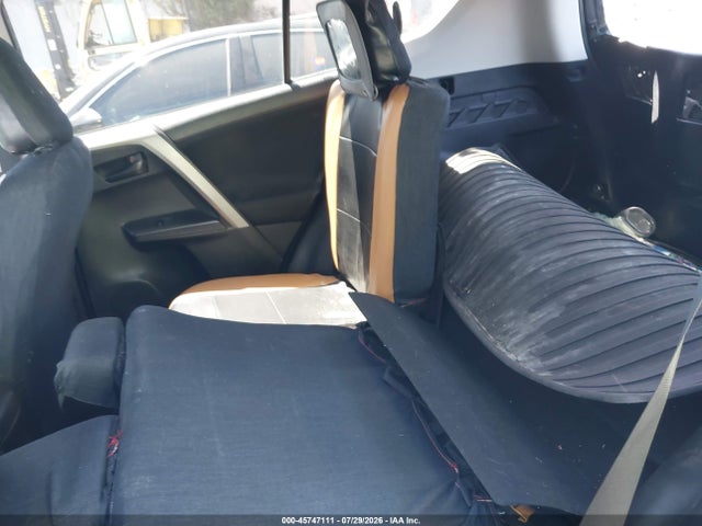 2T3ZFREVXGW306871 Toyota RAV4 LE