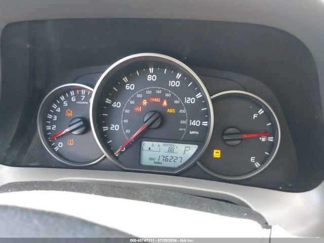 2T3ZFREVXGW306871 Toyota RAV4 LE