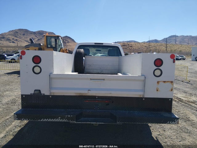 Ford F-350 Chassis Xl 2015 1FDRF3G65FED30810 Image 16