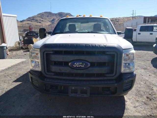 Ford F-350 Chassis Xl 2015 1FDRF3G65FED30810 Image 6