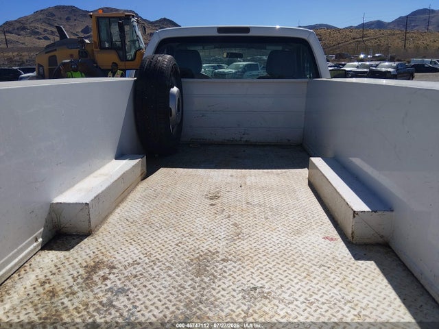 Ford F-350 Chassis Xl 2015 1FDRF3G65FED30810 Image 8