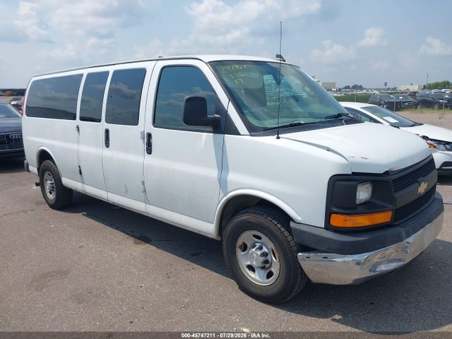 Auction sale of the 2016 Chevrolet Express 3500 Ls, vin: 1GAZGNFG7G1197007, lot number: 45747211