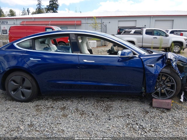 Продаж на аукціоні авто 2019 Tesla Model 3 Long Range/performance, vin: 5YJ3E1EB7KF522112, номер лоту: 45747279