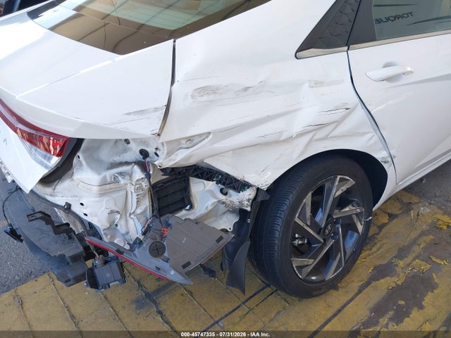 KMHLS4DG5RU802812 Hyundai ELANTRA SEL