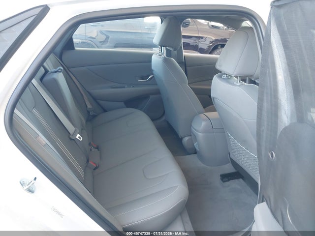 KMHLS4DG5RU802812 Hyundai ELANTRA SEL