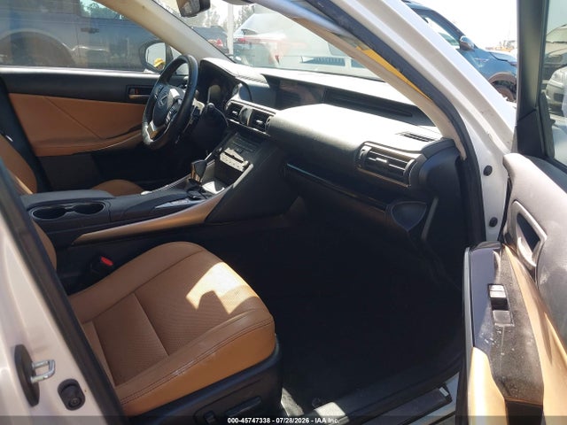 45747338 :رقم المزاد ، JTHBA1D28K5092504 vin ، 2019 Lexus Is 300 مزاد بيع