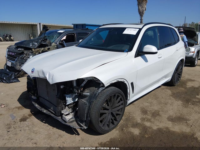 BMW X5 M50i 2023 5UXJU4C05P9P04551 Image 2