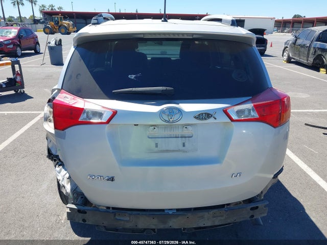 Toyota RAV4 LE 2014 JTMZFREV1EJ007765 Image 17