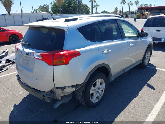 Toyota RAV4 LE 2014 JTMZFREV1EJ007765 Image 4