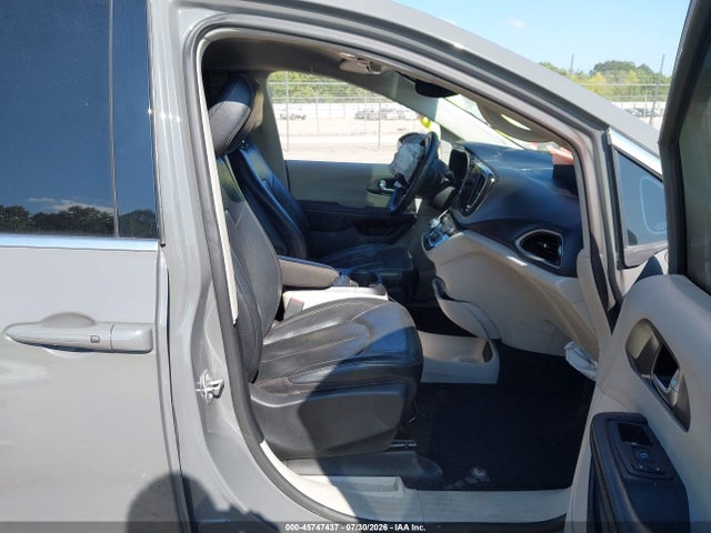 45747437 :رقم المزاد ، 2C4RC1BG8NR185913 vin ، 2022 Chrysler Pacifica Touring L مزاد بيع