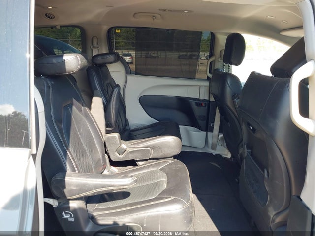 45747437 :رقم المزاد ، 2C4RC1BG8NR185913 vin ، 2022 Chrysler Pacifica Touring L مزاد بيع