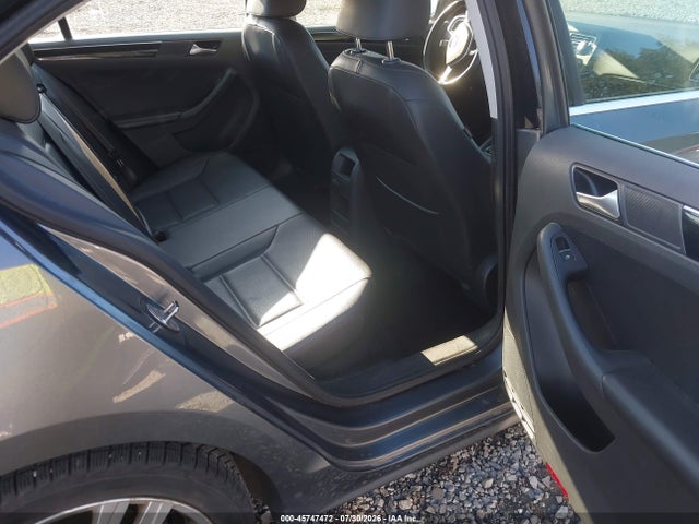 45747472 :رقم المزاد ، 3VWL17AJ4HM273555 vin ، 2017 Volkswagen Jetta 1.8t Sel/1.8t Sel Premium مزاد بيع