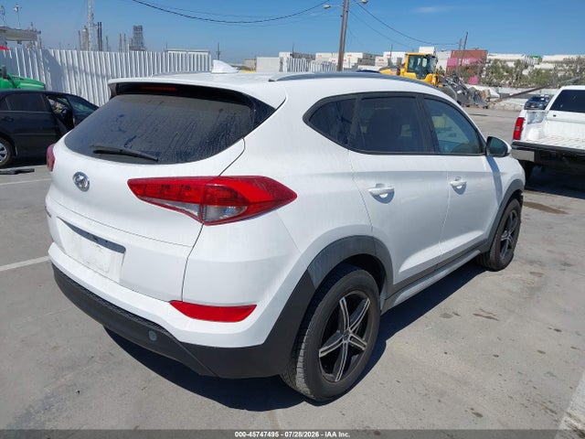 KM8J33A4XJU816993 Hyundai TUCSON SEL