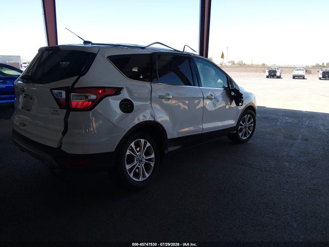 Ford ESCAPE SE 2017 1FMCU0G99HUC99476 Image 4