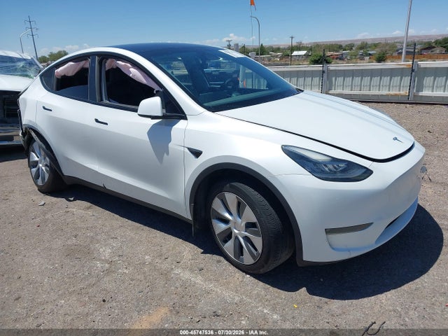 2023 Tesla Model Y Awd/long Range Dual Motor All-wheel Drive მანქანა იყიდება აუქციონზე, vin: 7SAYGDEE6PA130385, აუქციონის ნომერი: 45747536