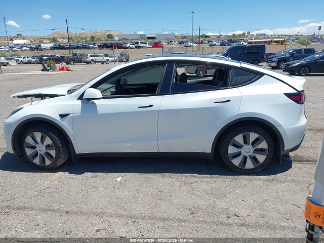 2023 Tesla Model Y Awd/long Range Dual Motor All-wheel Drive მანქანა იყიდება აუქციონზე, vin: 7SAYGDEE6PA130385, აუქციონის ნომერი: 45747536