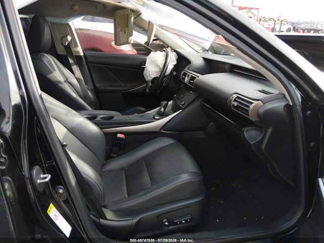 JTHBA1D28G5003652 Lexus IS 200T