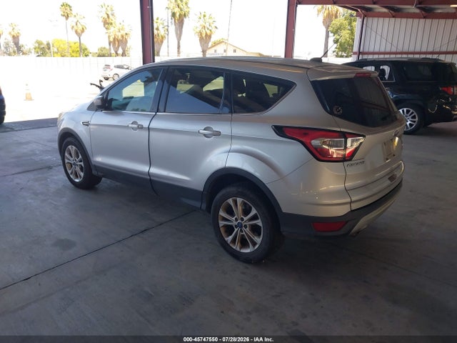 1FMCU9GD0HUE49967 Ford ESCAPE SE