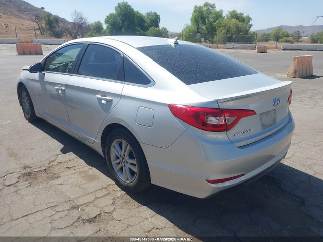 Hyundai SONATA SE 2017 5NPE24AF5HH556877 Image 3