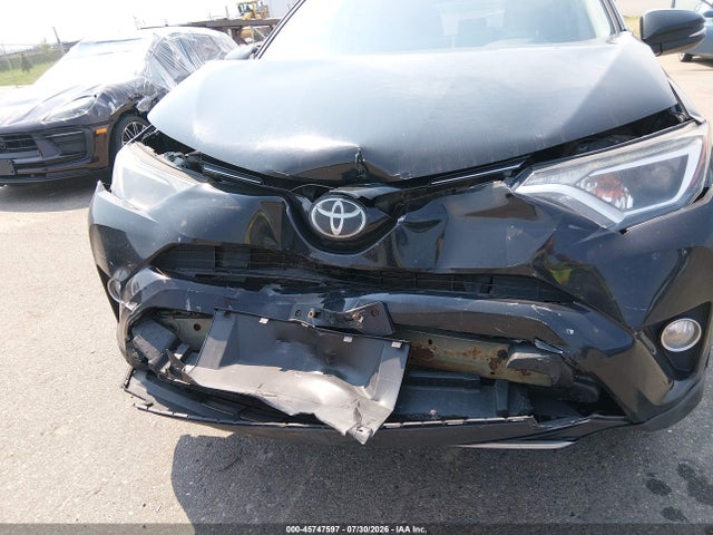 Toyota Rav4 Xle 2018 2T3RFREV8JW803232 Image 6
