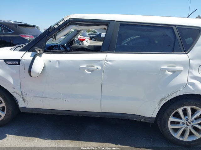 KIA SOUL + 2018 KNDJP3A56J7527433 Image 15