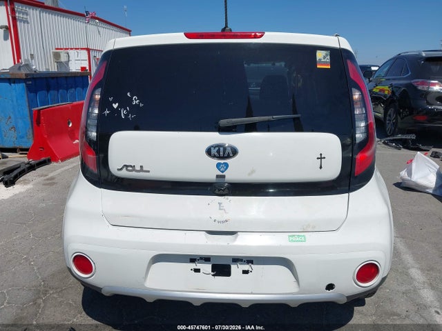 KIA SOUL + 2018 KNDJP3A56J7527433 Image 17