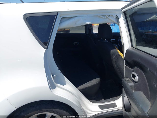 KIA SOUL + 2018 KNDJP3A56J7527433 Image 8