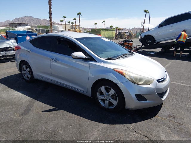 45747613 :رقم المزاد ، 5NPDH4AE0DH362463 vin ، 2013 Hyundai Elantra Gls مزاد بيع