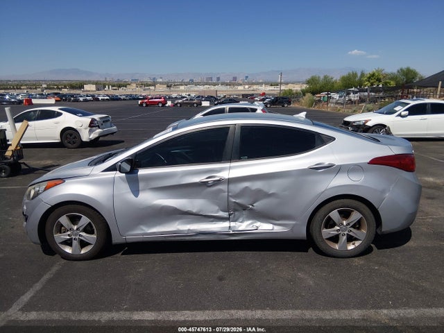 45747613 :رقم المزاد ، 5NPDH4AE0DH362463 vin ، 2013 Hyundai Elantra Gls مزاد بيع
