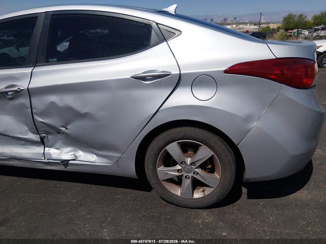 45747613 :رقم المزاد ، 5NPDH4AE0DH362463 vin ، 2013 Hyundai Elantra Gls مزاد بيع