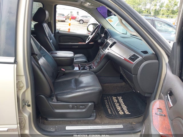 Продажа на аукционе авто 2009 Cadillac Escalade Standard, vin: 1GYFK23289R205338, номер лота: 45747619
