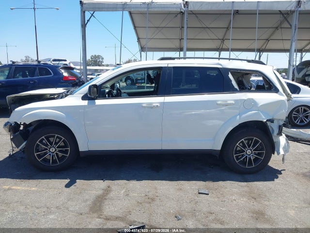 45747623 :رقم المزاد ، 3C4PDCAB5JT519599 vin ، 2018 Dodge Journey Se مزاد بيع