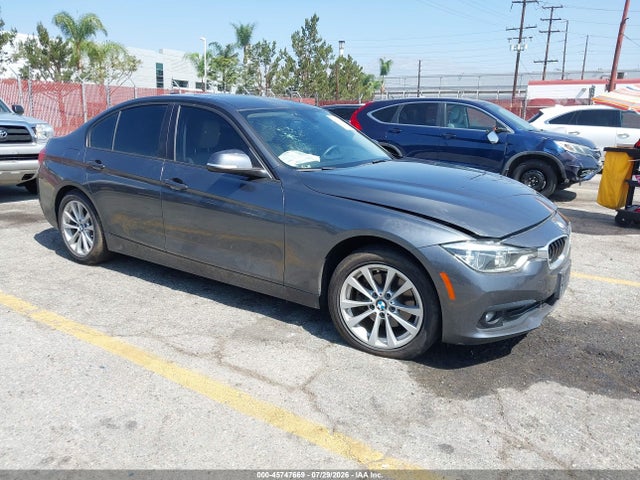 Продаж на аукціоні авто 2018 Bmw 320i, vin: WBA8A9C51JAH12833, номер лоту: 45747669