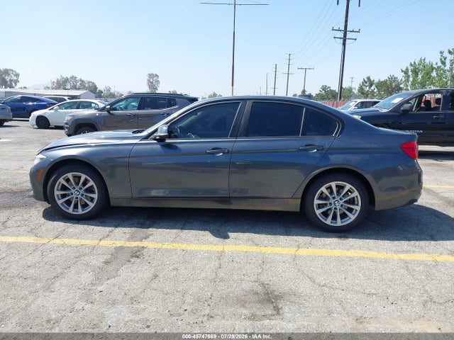 Продаж на аукціоні авто 2018 Bmw 320i, vin: WBA8A9C51JAH12833, номер лоту: 45747669