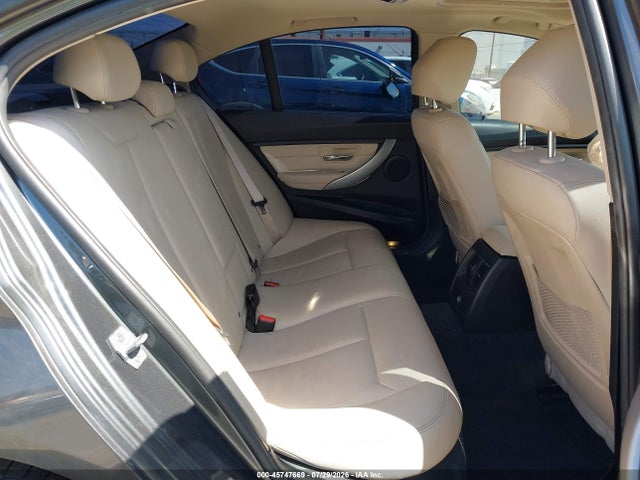 Продаж на аукціоні авто 2018 Bmw 320i, vin: WBA8A9C51JAH12833, номер лоту: 45747669