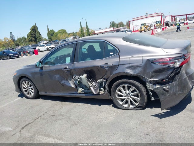 4T1C11AK5PU817690 Toyota CAMRY LE