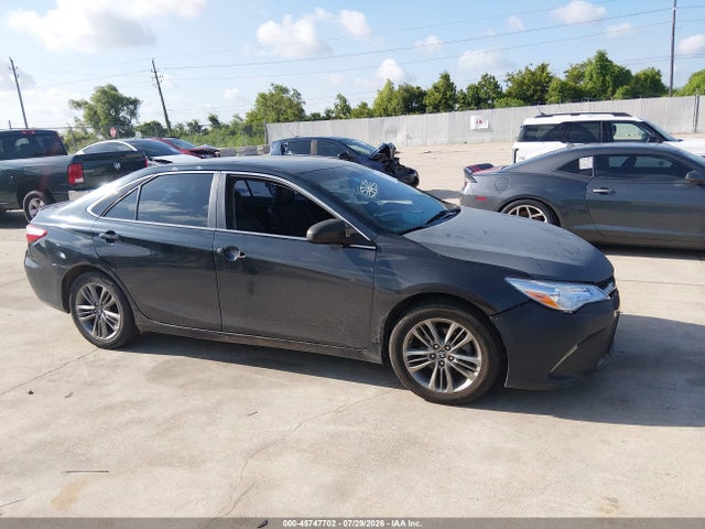 4T1BF1FK4FU024739 Toyota CAMRY SE